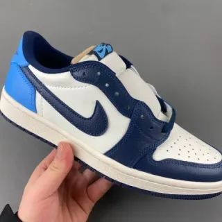Nike Air Jordan 1 Blanco y Azul Marino Zapatillas Lifestyle