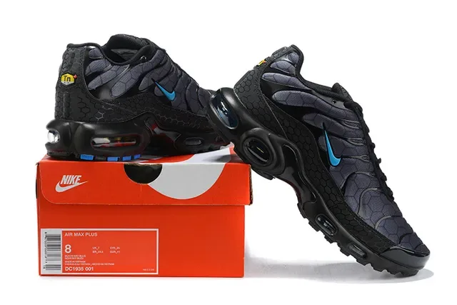 Nike Air Max Plus Blue and Black Lifestyle Sneakers 8
