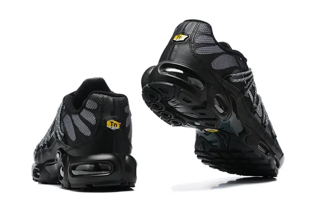 Nike Air Max Plus Brown Black Blue Lifestyle Sneakers 19