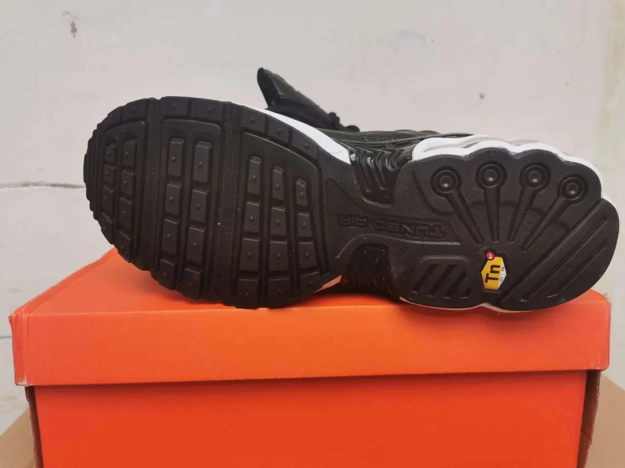 Nike Air Max Plus Tuned Black White Lifestyle Sneakers 6