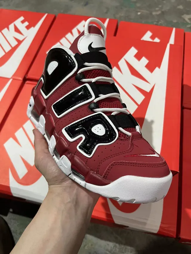 Nike Air More Uptempo लाल काला सफेद बास्केटबॉल जूते 2