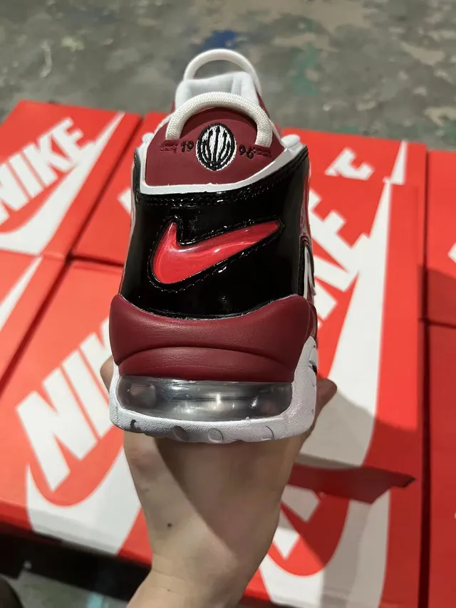 Nike Air More Uptempo लाल काला सफेद बास्केटबॉल जूते 5