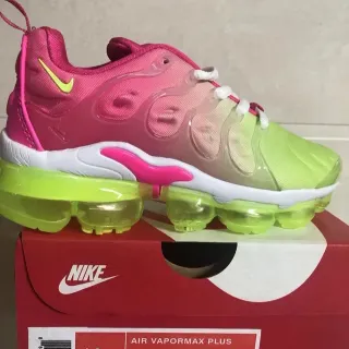 Nike Air VaporMax Plus 荧光绿粉色生活方式运动鞋