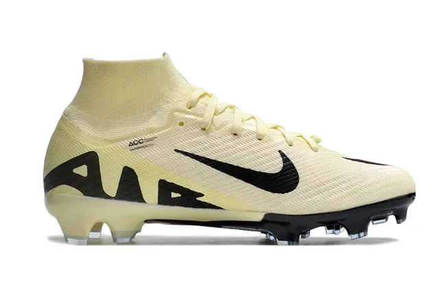 Nike Beige et Noir Flyknit High-Cut Collar Firm-Ground Chaussures de football 5