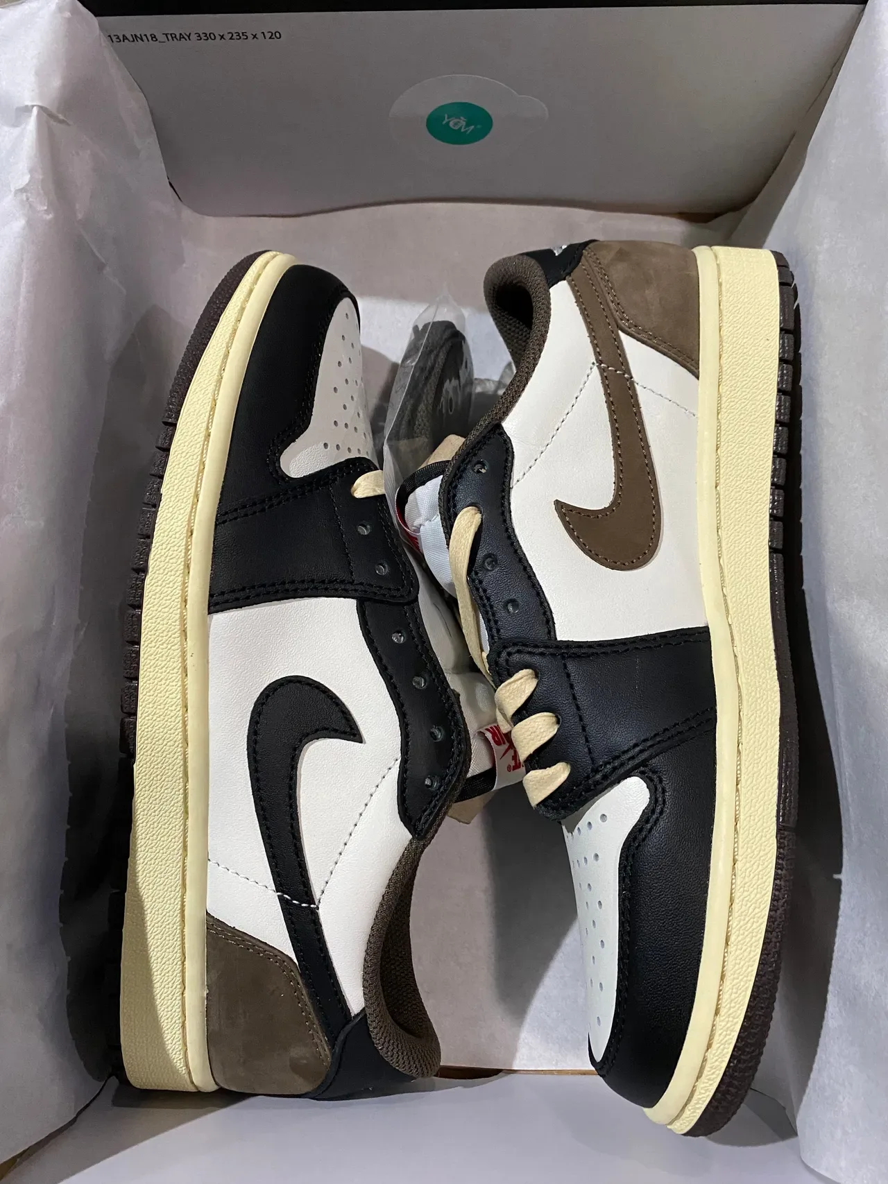 Nike Beige Noir Low-Top Silhouette Layered Cuir Et Daim Supérieur Lifestyle Sneakers 7