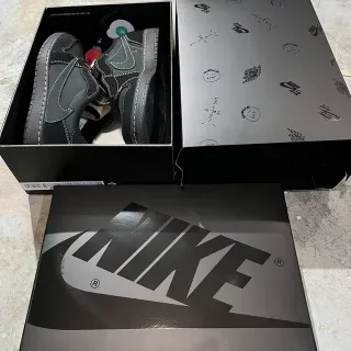 Nike Chaussures Lifestyle Noir Vert Low-Top Coutures Contraste