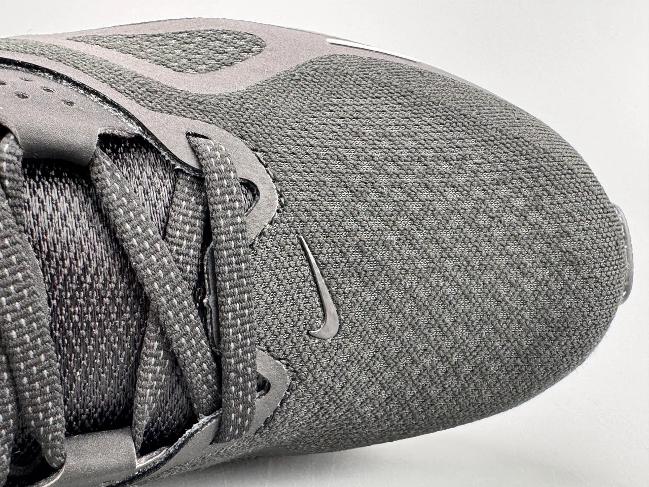 Nike chaussures de course en maille monocromatique noire 2