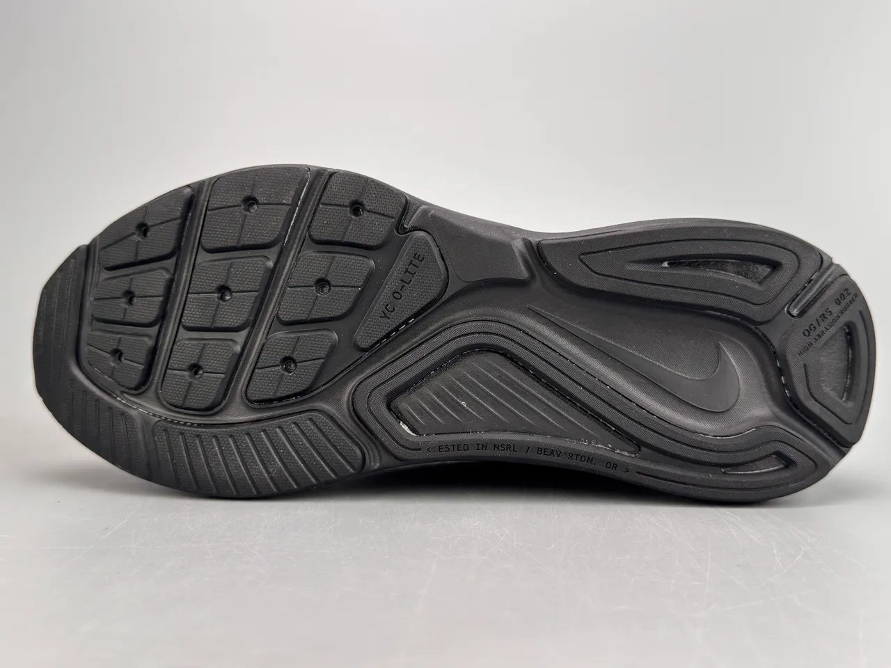 Nike chaussures de course en maille monocromatique noire 8