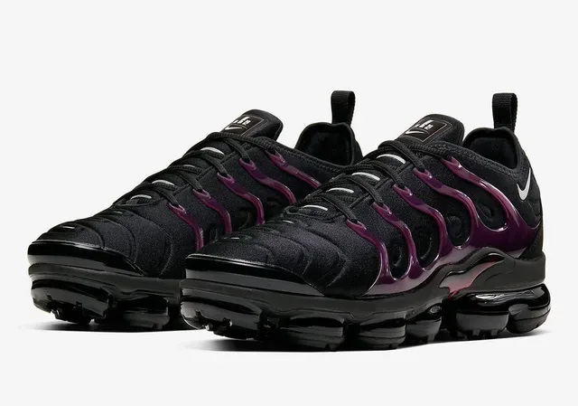 Nike Black Purple Knit Upper Glossy TPU Cage Lifestyle Sneakers 6