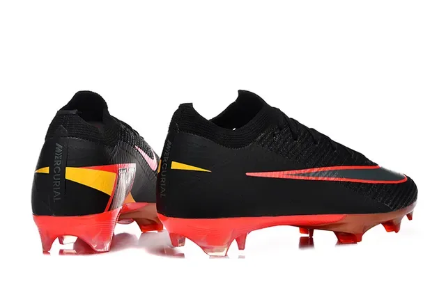 Nike Chaussures de football noir rouge Flyknit, tige basse, pour terrain ferme 5