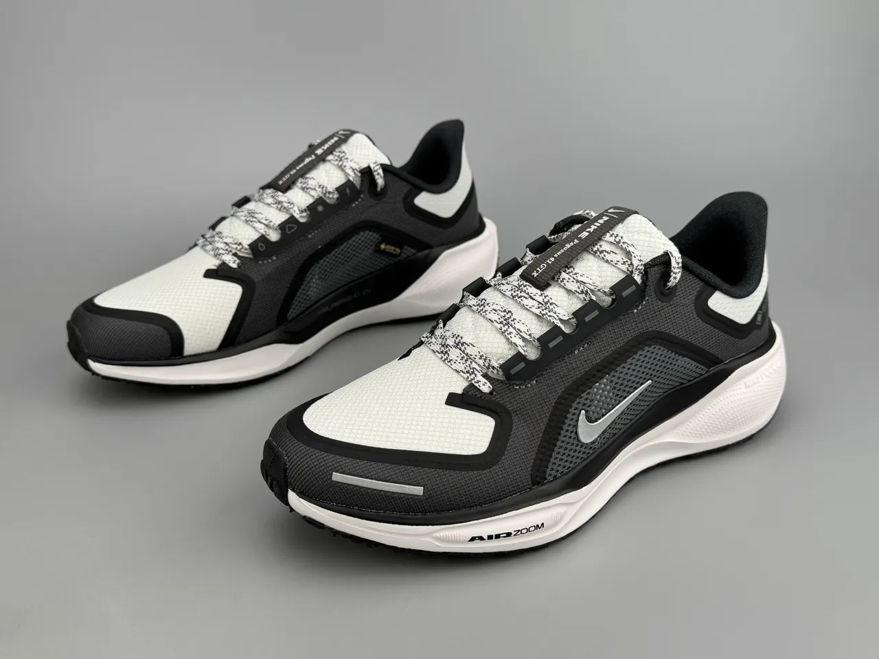 Nike Tênis de Corrida Preto Branco Superior de Malha Engenhada GORE-TEX Forro Impermeável 5