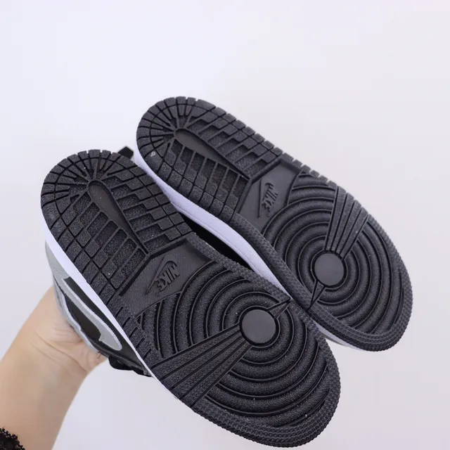 Nike काला सफेद हाई-टॉप पैडेड कॉलर बास्केटबॉल जूते 23