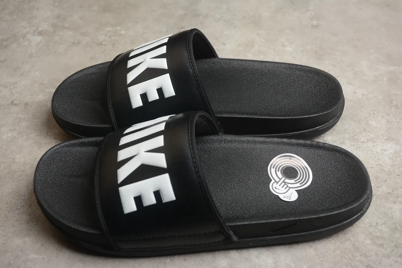 Nike Black White Molded EVA Sole Single Wide Strap Slippers 8