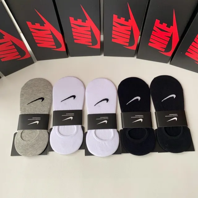 Nike Chaussettes Noires et Blanches No-Show Low-Cut 2