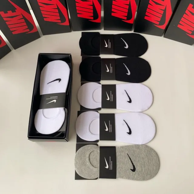 Nike Chaussettes Noires et Blanches No-Show Low-Cut 6