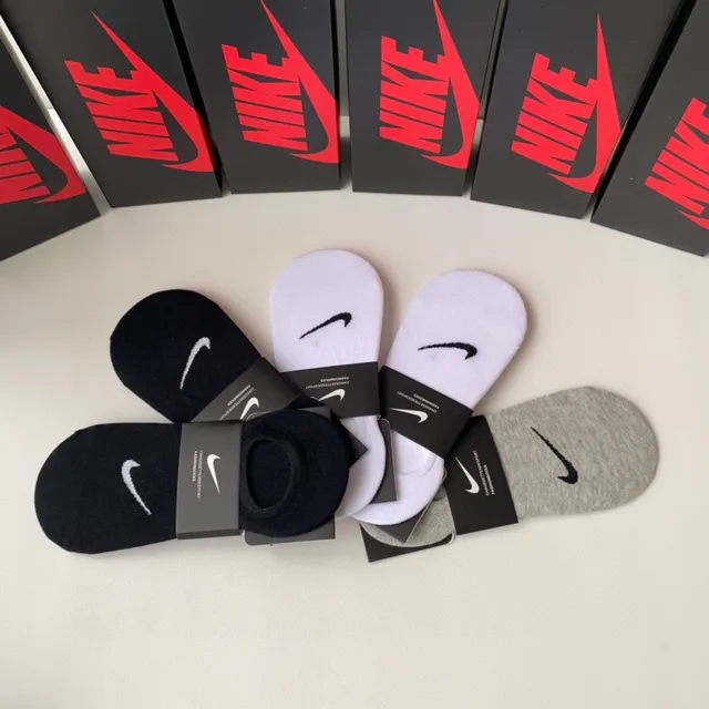 Nike Chaussettes Noires et Blanches No-Show Low-Cut 7