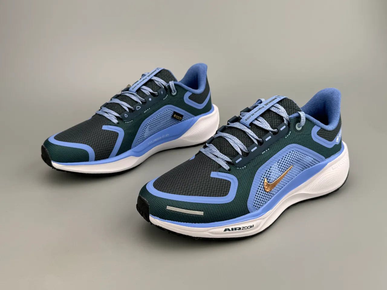Nike Blue Gold Mesh And Synthetic Overlay Upper GORE-TEX Waterproof Lining Running Shoes 5