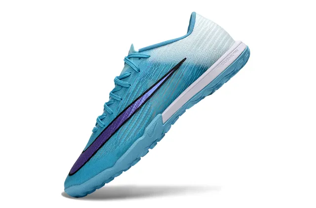Nike Blue Purple Gradient Flyknit Upper Iridescent Swoosh Turf Soccer Shoes 3