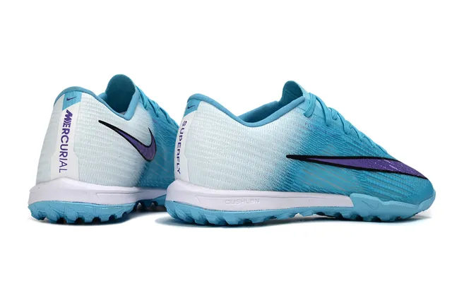 Nike Blue Purple Gradient Flyknit Upper Iridescent Swoosh Turf Soccer Shoes 5
