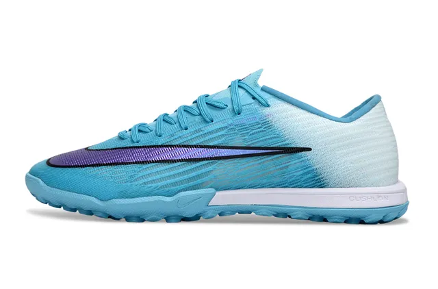 Nike Blue Purple Gradient Flyknit Upper Iridescent Swoosh Turf Soccer Shoes 7