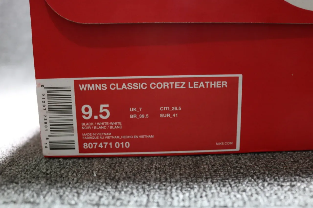 Nike Cortez Chaussures Lifestyle Noir et Blanc 14