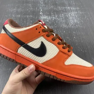 Nike Dunk Low नारंगी बेज काला स्केटबोर्ड जूते