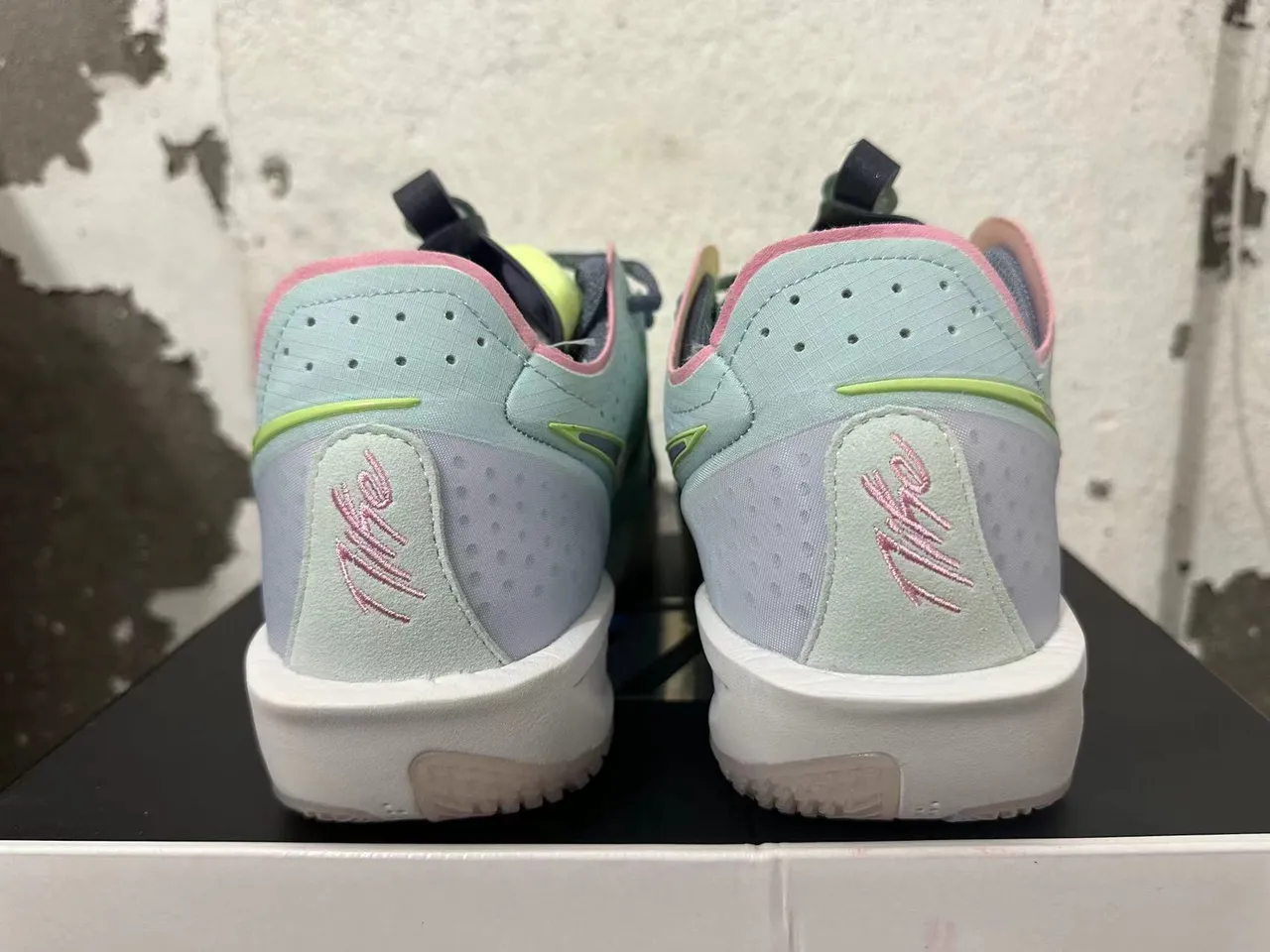 Nike GT Cut 3rd Generation Mint Pink Lime Chaussures de Basketball 2