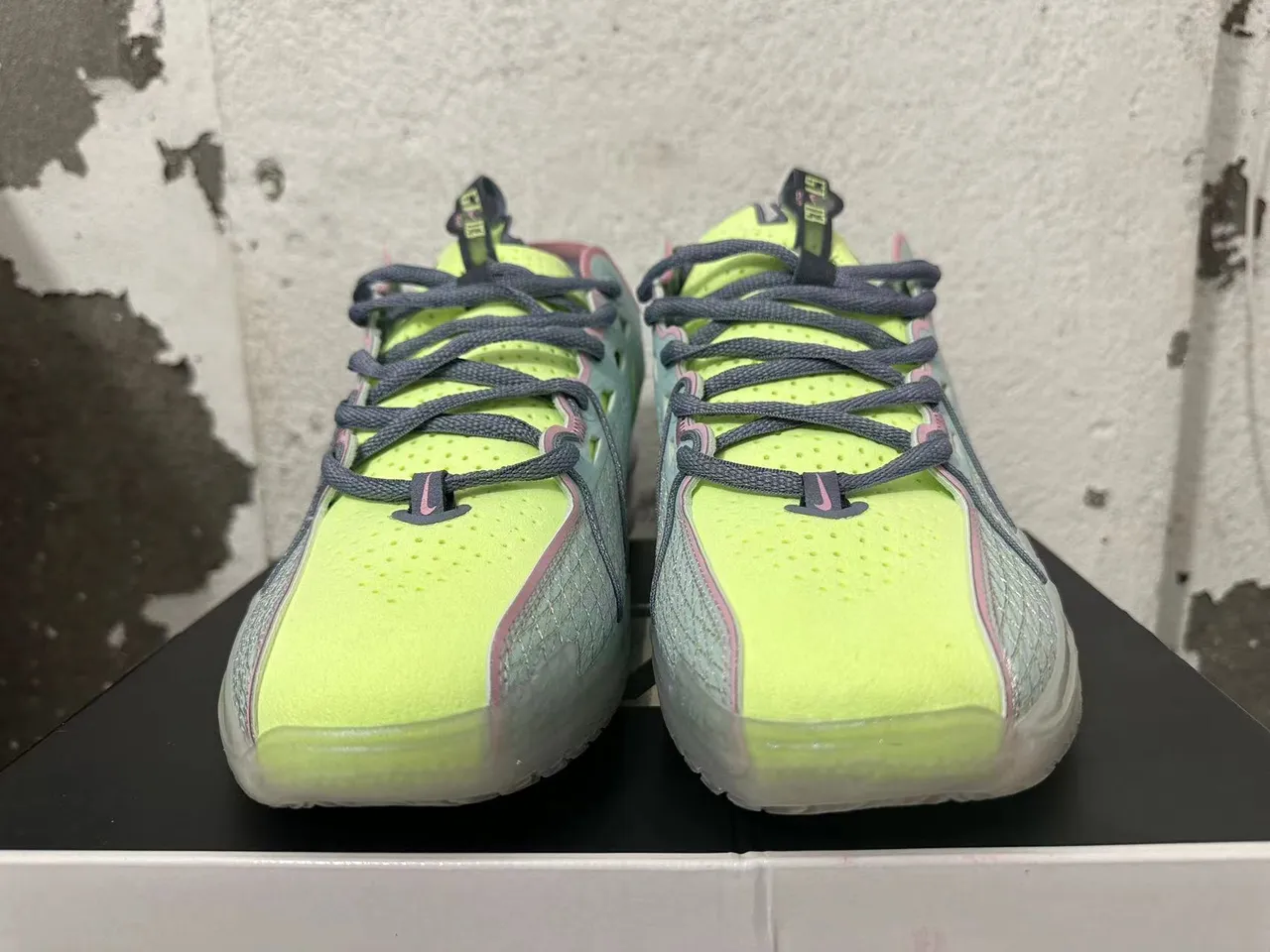 Nike GT Cut 3rd Generation Mint Pink Lime Chaussures de Basketball 3