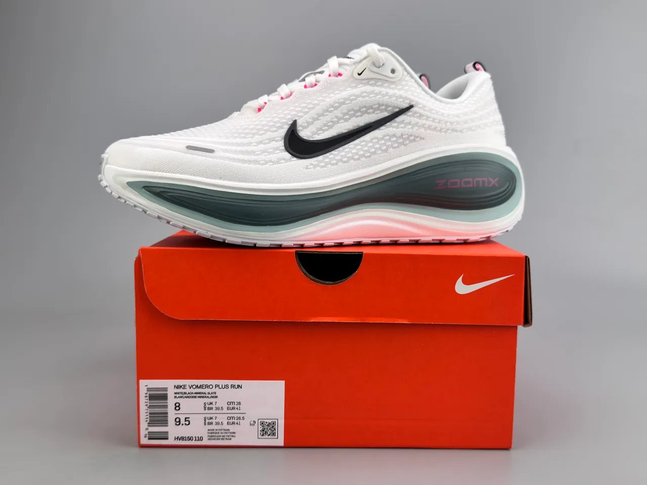 Nike Invincible Run White Pink Engineered Knit Upper Translucent Wave Midsole Running Shoes 4