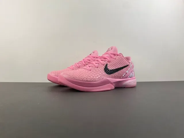 Nike Kobe Rose Noir Tige Texturée Pébbled Superposition Swoosh Chaussures de Basketball 11