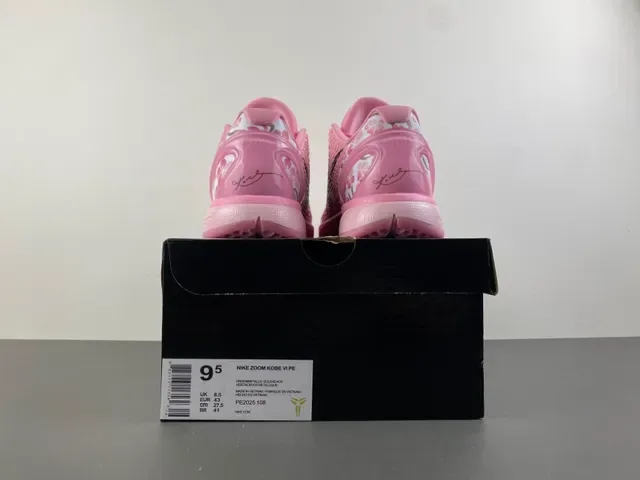 Nike Kobe Rose Noir Tige Texturée Pébbled Superposition Swoosh Chaussures de Basketball 18