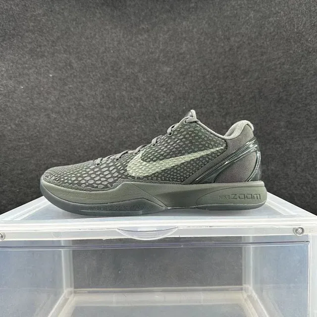 Nike Kobe VI Chaussures de Basketball Vert Olive Texturées 2