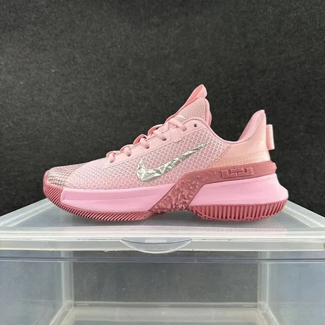 Nike LeBron NXXT Gen গোলাপি মেটালিক Swoosh বাস্কেটবল জুতো 2