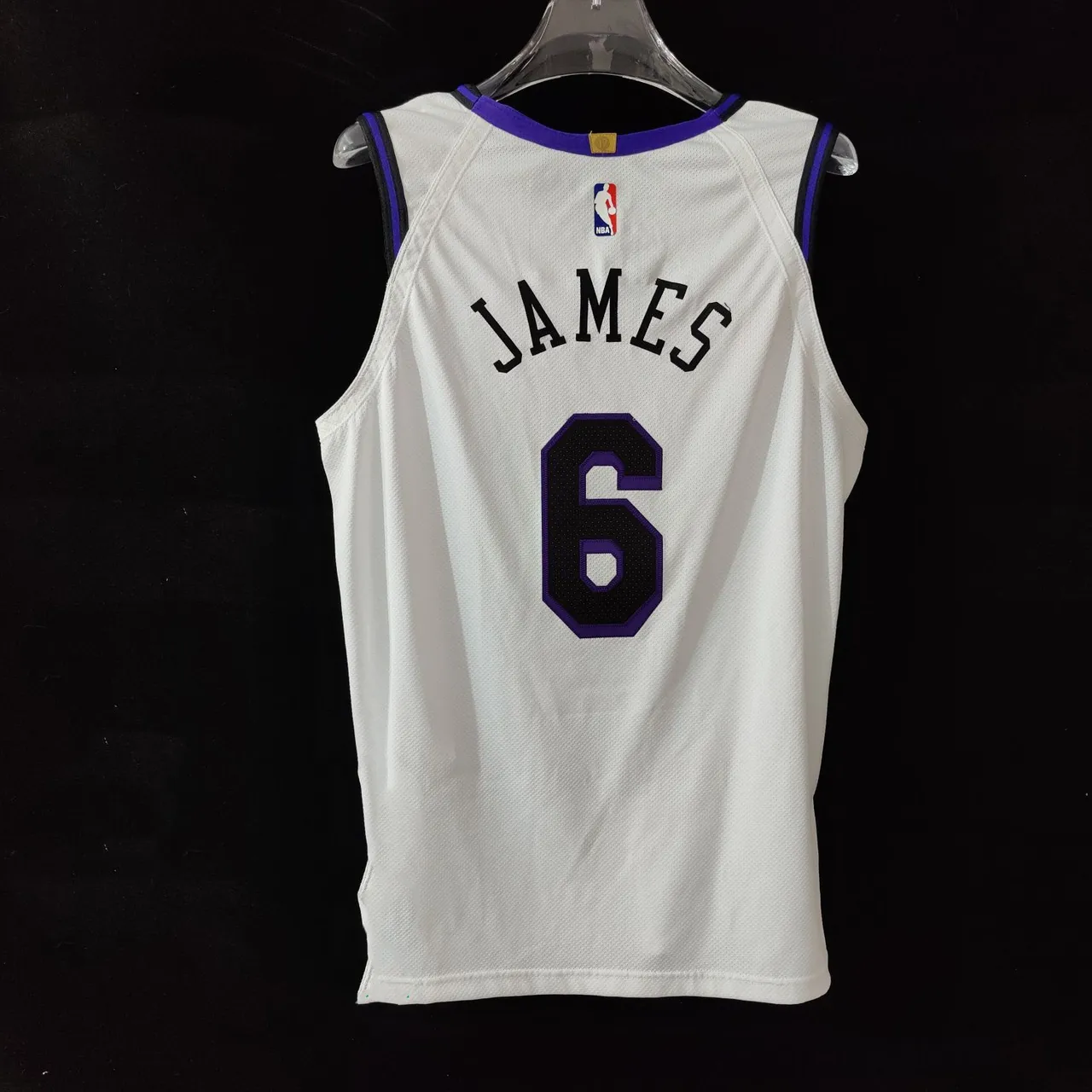 Nike Los Angeles City Edition branca roxa preta camiseta de basquete 3