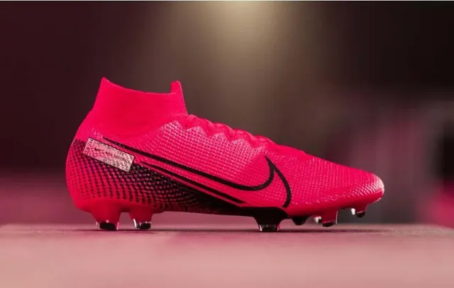 Nike Mercurial Vapor أحذية كرة القدم للأرض الصلبة 8