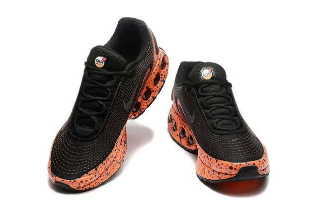 Nike Orange Black Mesh Upper Speckled Midsole Running Shoes 3