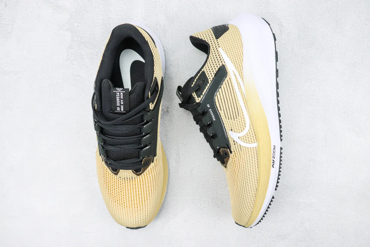 Nike Pegasus 40 বেইজ কালো সাদা রানিং শু 3