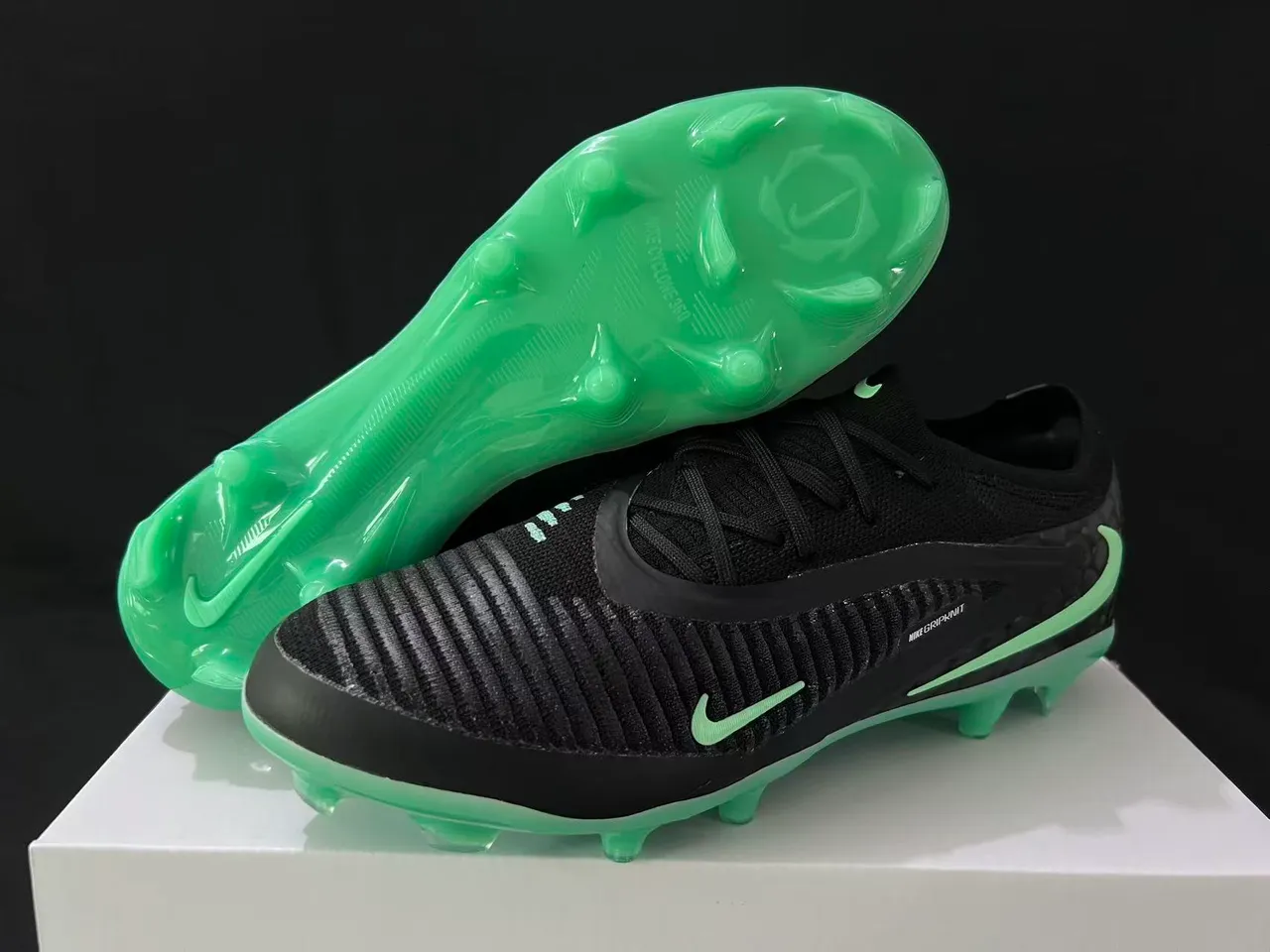 Nike Phantom GT 黑色霓虹绿 Firm-Ground 足球鞋 8