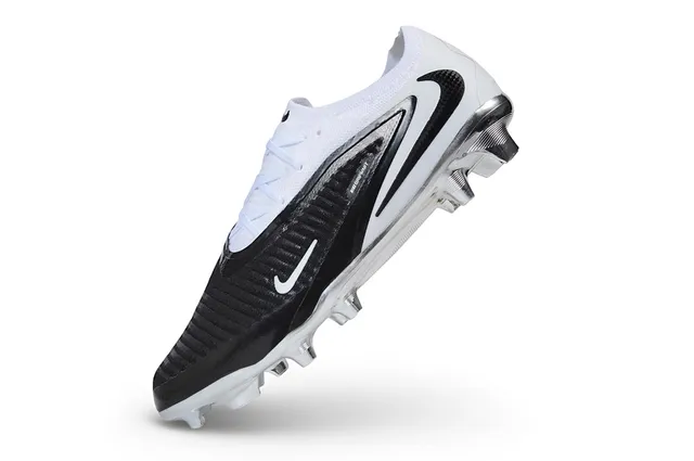 Nike Phantom GT Black White Metallic Firm-Ground Soccer Shoes 3