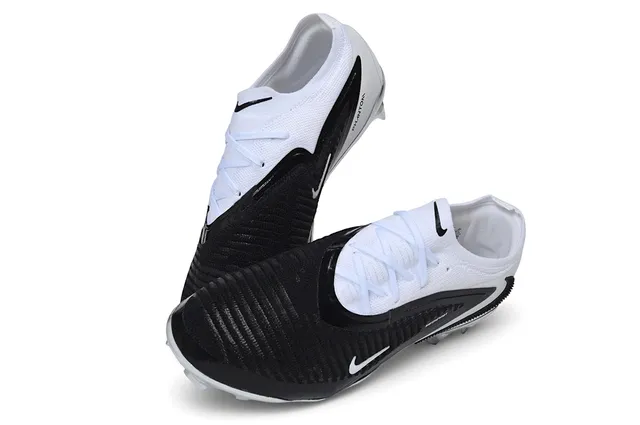 Nike Phantom GT Black White Metallic Firm-Ground Soccer Shoes 7