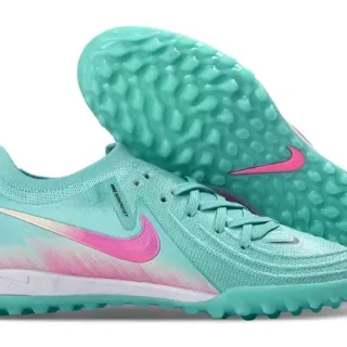 Nike Phantom GT Chaussures de football Turf upper knit bleu rose avec Swoosh gradient