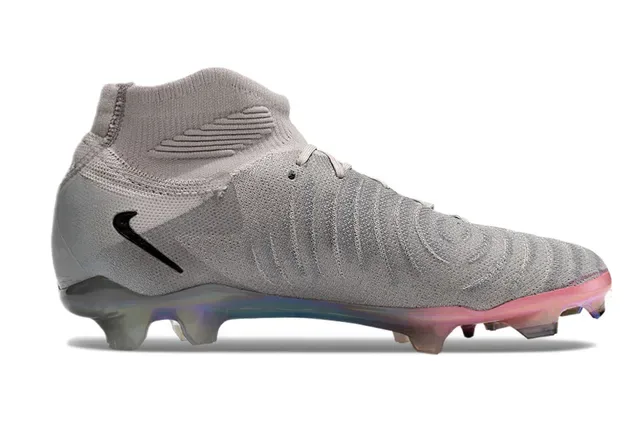 Nike Phantom GT Iridescent Gray أحذية كرة القدم للأرض الصلبة 16