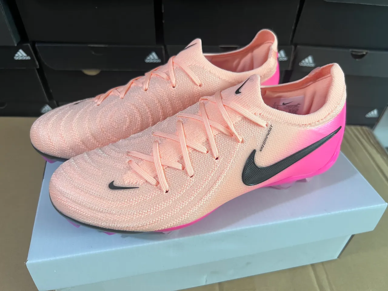 Nike Phantom GT Peach Pink Firm-Ground Soccer Shoes 2