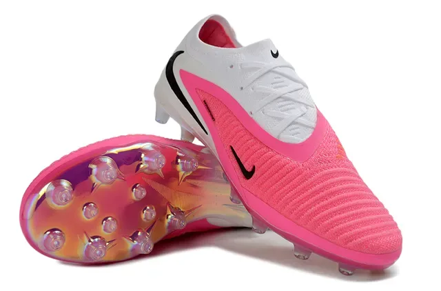 Nike Phantom GT 白色粉色针织鞋面 低帮款 钉面足球鞋 4