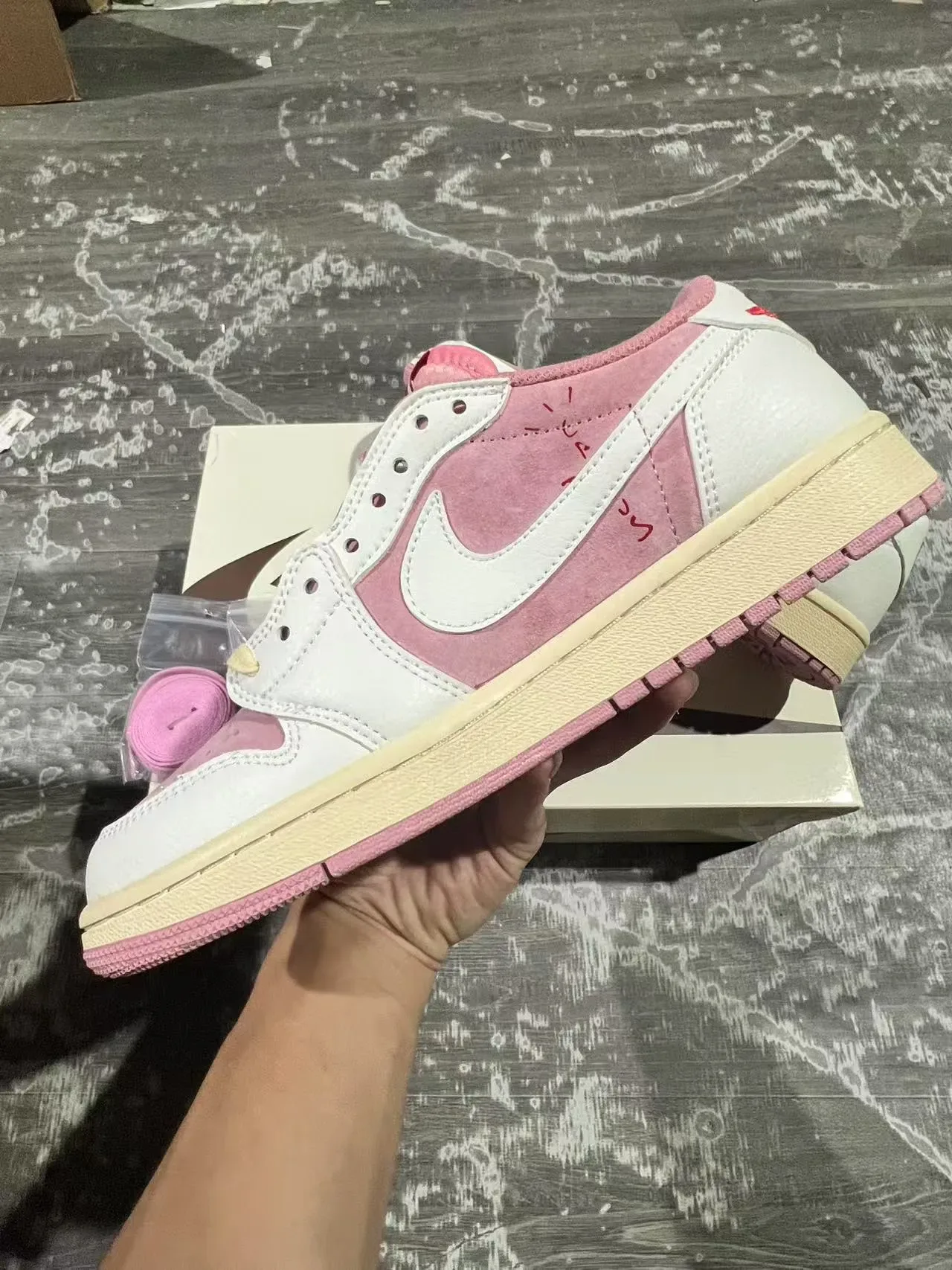 Nike Chaussures De Sport Rose Beige Basse En Matériau Mixte 5