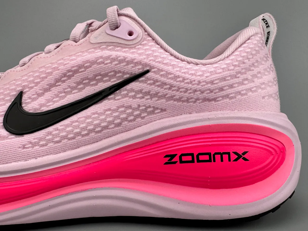 Nike Pink Black Engineered Knit Upper Full-Length ZoomX Midsole Running Shoes 5