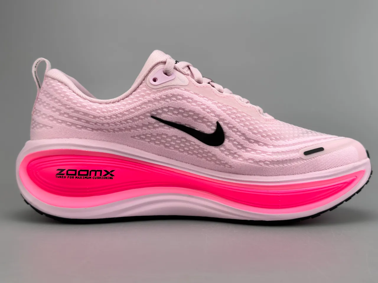 Nike Pink Black Engineered Knit Upper Full-Length ZoomX Midsole Running Shoes 10