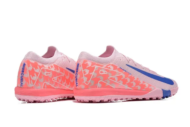 Nike Pink Blue Low-Cut Knit Upper Turf Soccer Shoes 2