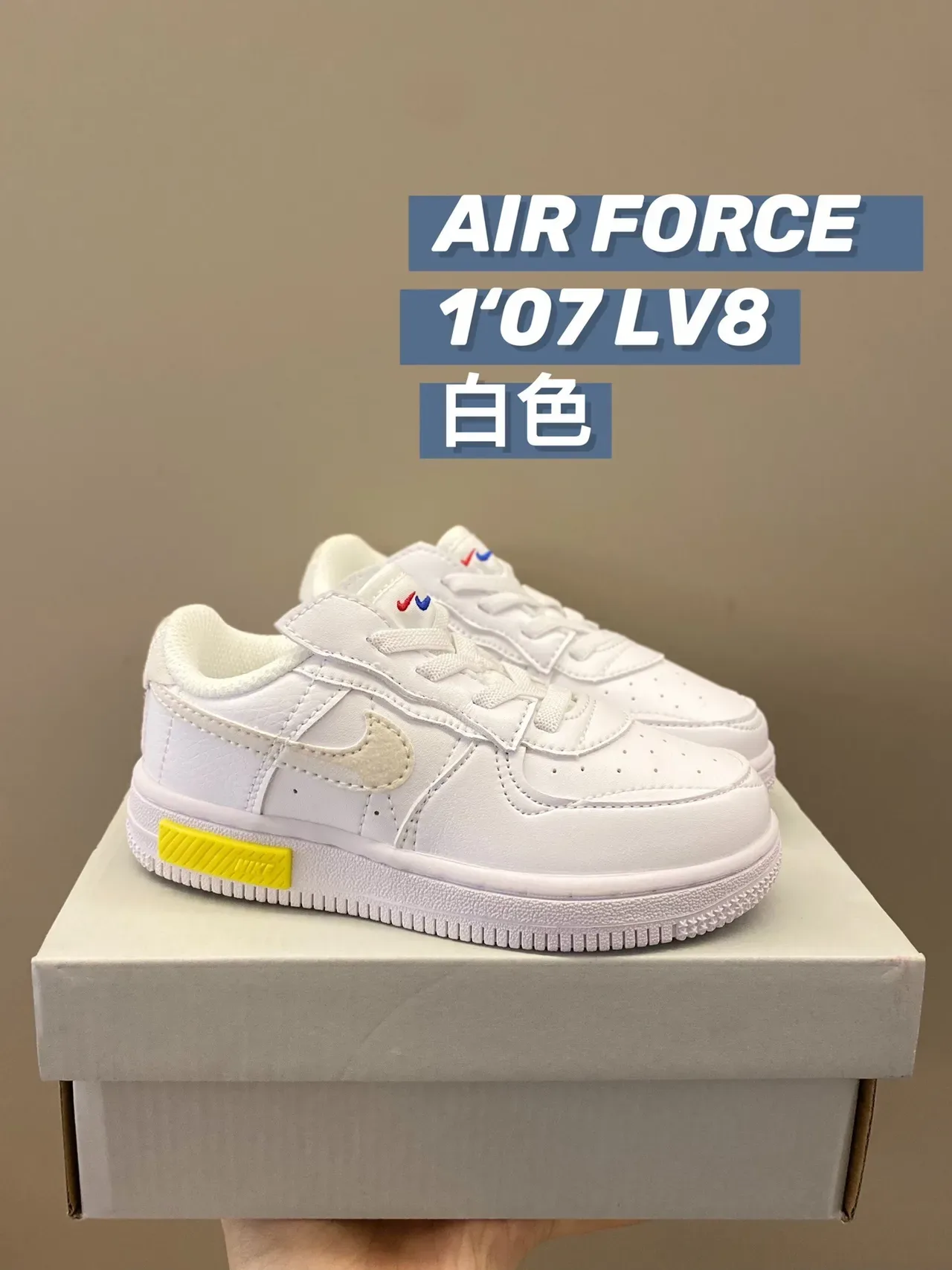 Nike أحذية أسلوب حياة وردي أحمر منخفضة مع كولار مبطن 9
