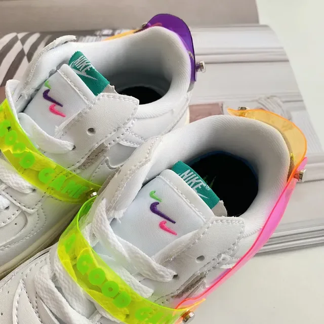 Nike أحذية أسلوب حياة وردي أحمر منخفضة مع كولار مبطن 19
